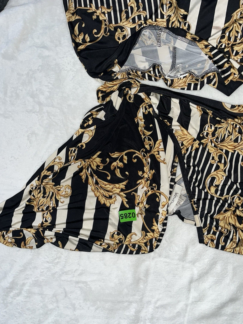 Win Win 2 piece Black And Gold  print Women’s Small Bell Bottom Shirt Sleeve