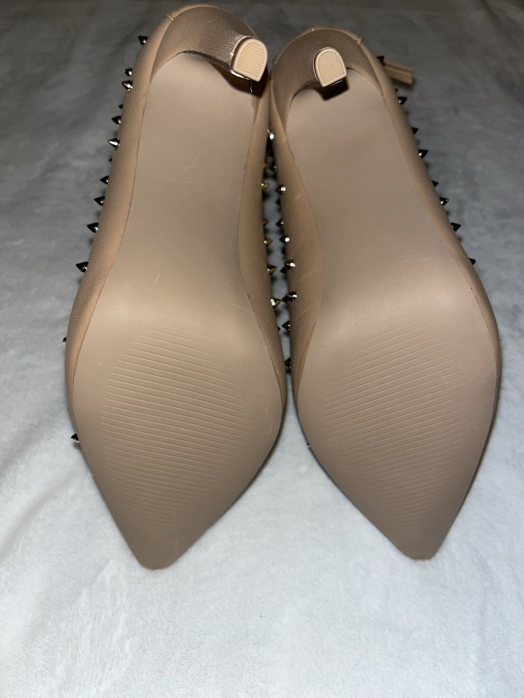 CYNARA US8/UK6/EU 38.5 MADE IN CHINA WOMENS TAN STUDDED HEELS STILETTO