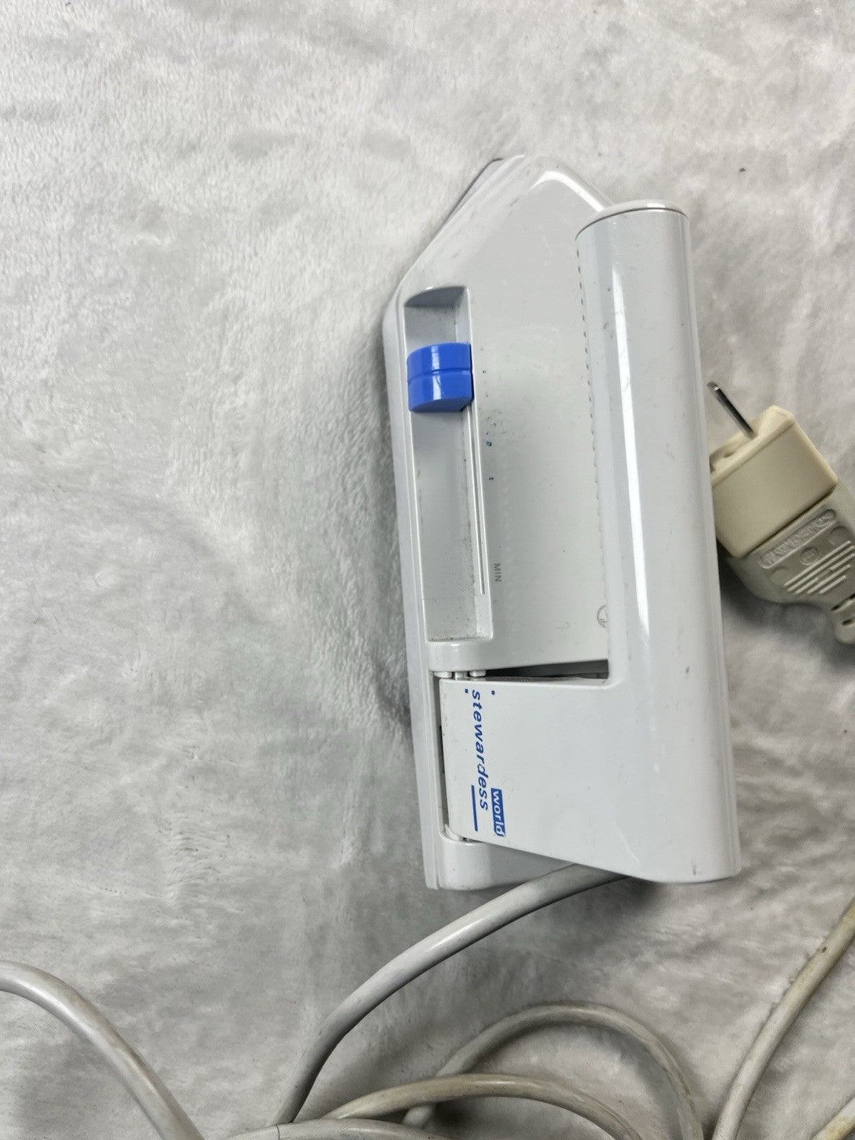 Philips Travel Iron Type HD Folding Handle Tested Good Heat Level