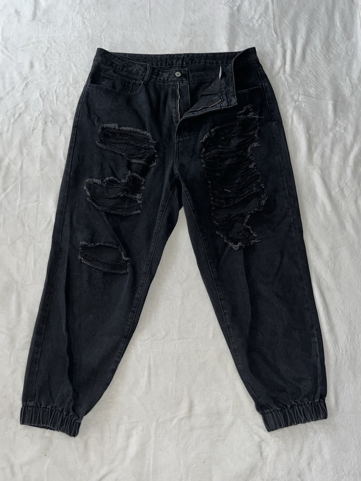 Women’s Jogger Jeans Black Ripped Knee Size XL  Loose Fitting 
