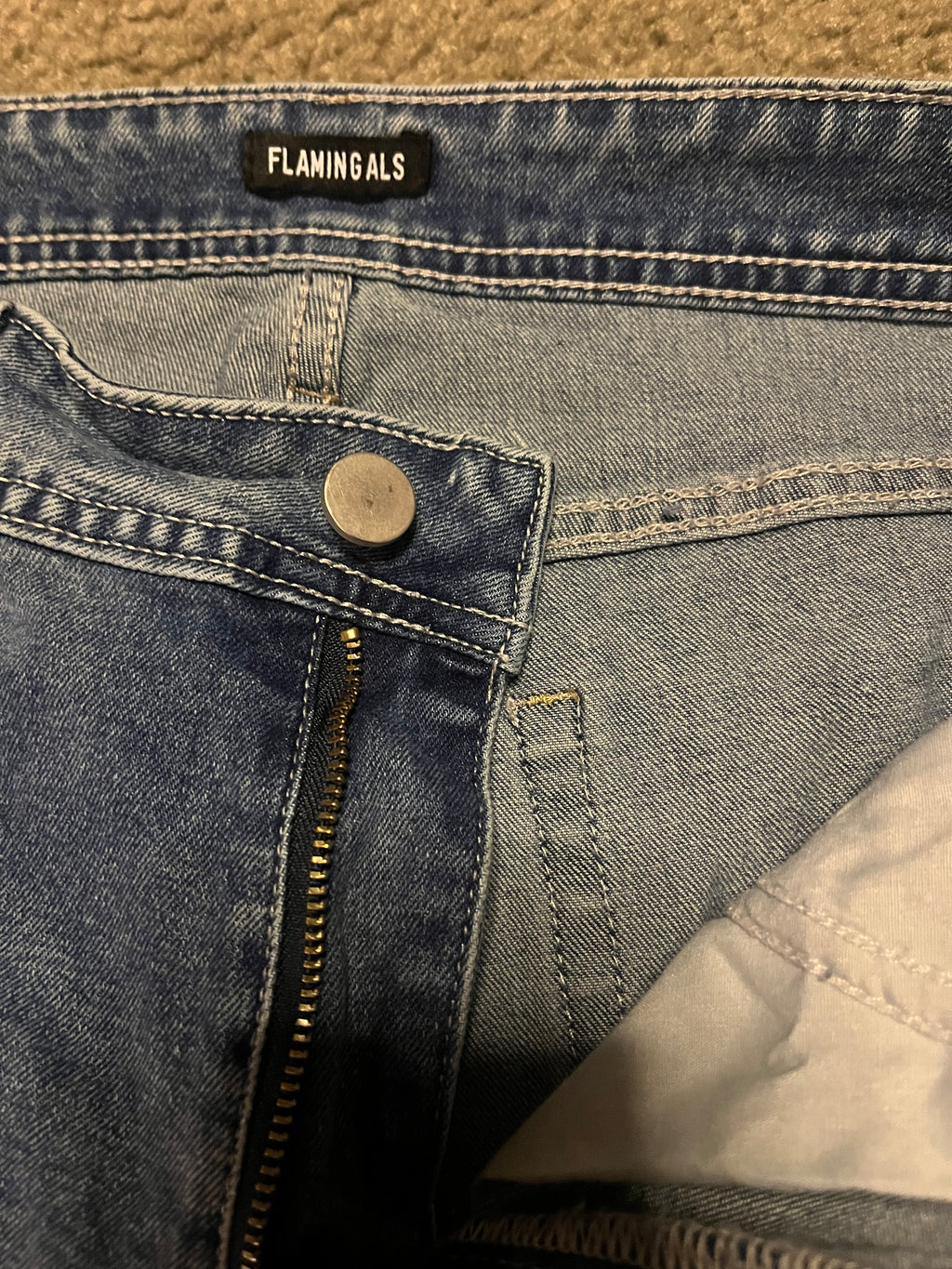 Distressed ripped Jeans