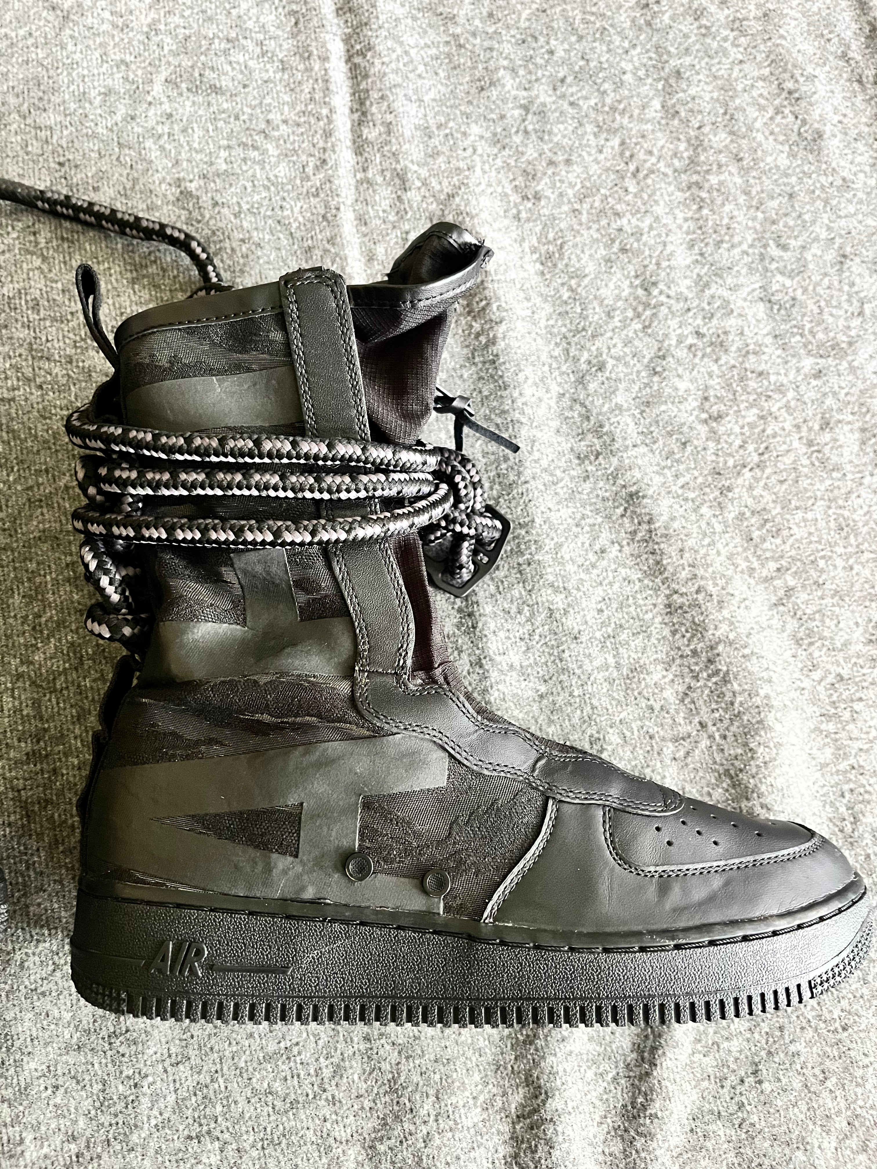 Nike Air force 1 sneaker boots Black